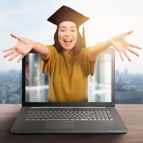 Vantagens da graduação a distância para quem tem rotina corrida