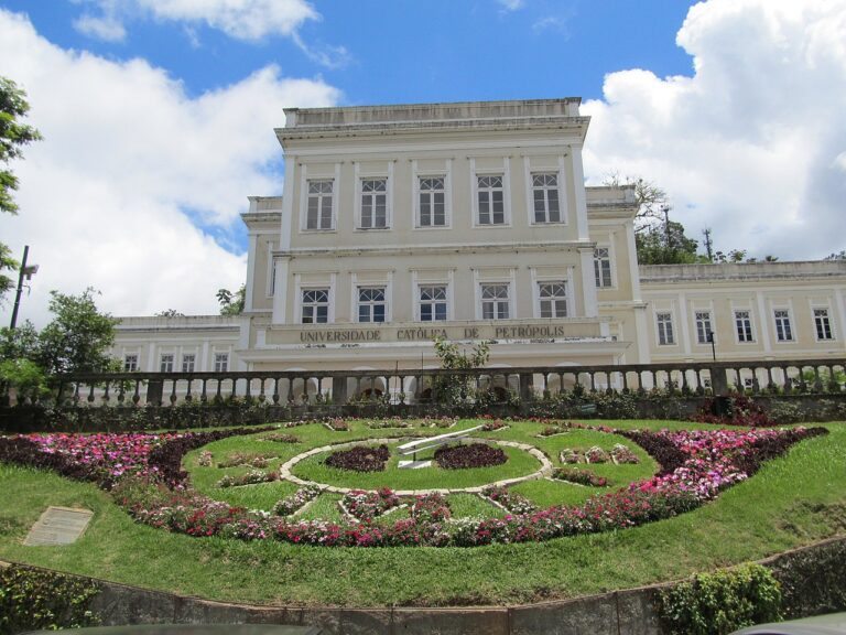 Guia de Turismo Petrópolis